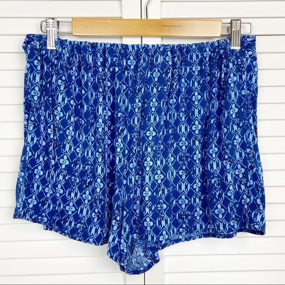Forever 21 Blue Tribal Print Elastic Waist Shorts | Size Large - Picture 4 of 6